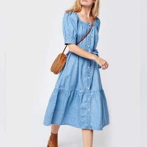 Levi’s Mika dress house patio prairie style balloon sleeve loose belted denim